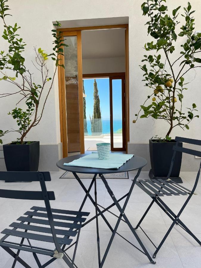 Il Mare Di Giu Boutique